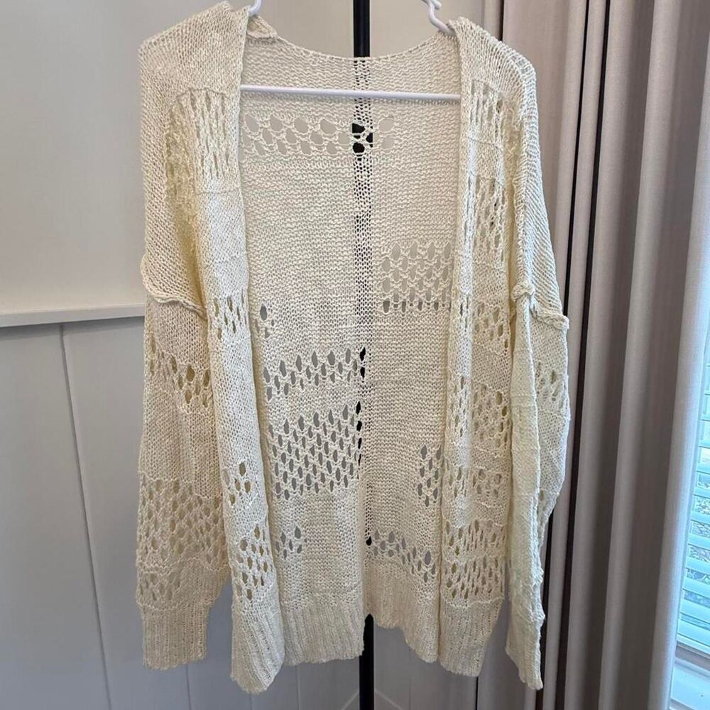 Unbranded Women's Cream and White Cardigan